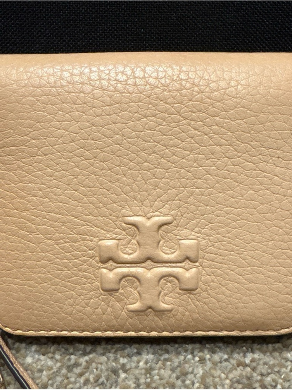 Tory Burch Pebbled Leather Card Case in Beige